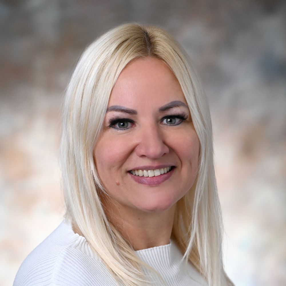 Dr. Lehota Zsuzsanna